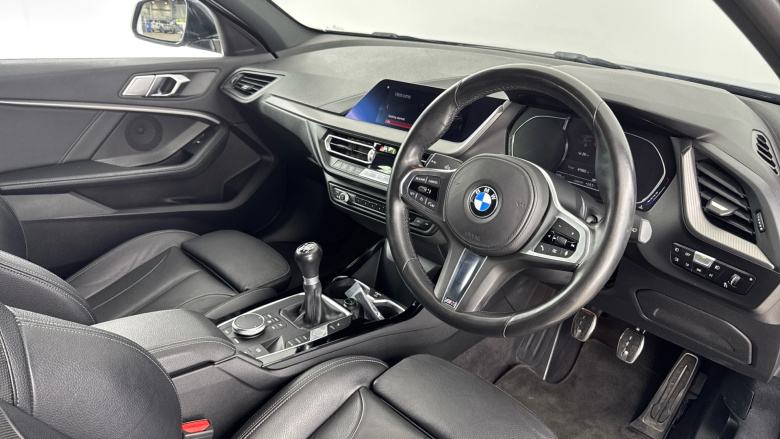 BMW 1 Series 118i M Sport 5dr Petrol Hatchback